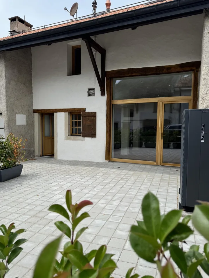 Maison triplex d'exception entièrement rénové de 5,5 pièces -