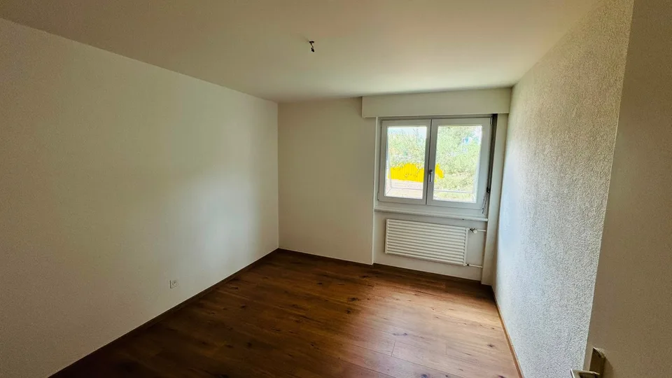 Bright 3-room apartment with balcony in Bévilard – available immediately!