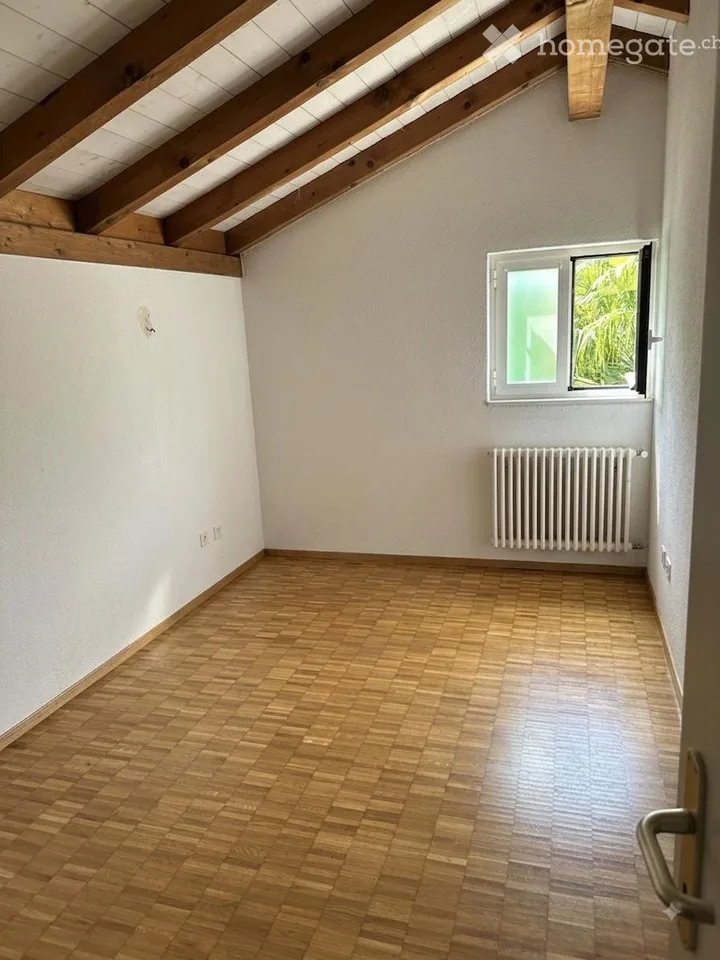 Appartement à louer 4.5 pièces dans une maison typique tessinoise