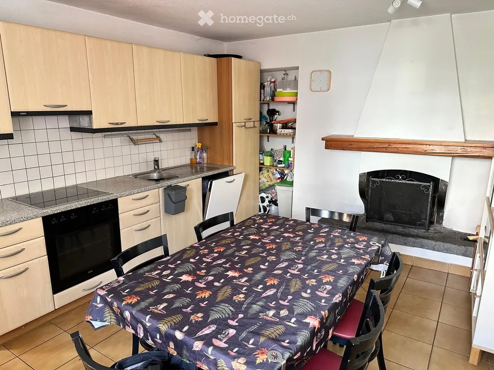 Appartement à louer 4.5 pièces dans une maison typique tessinoise