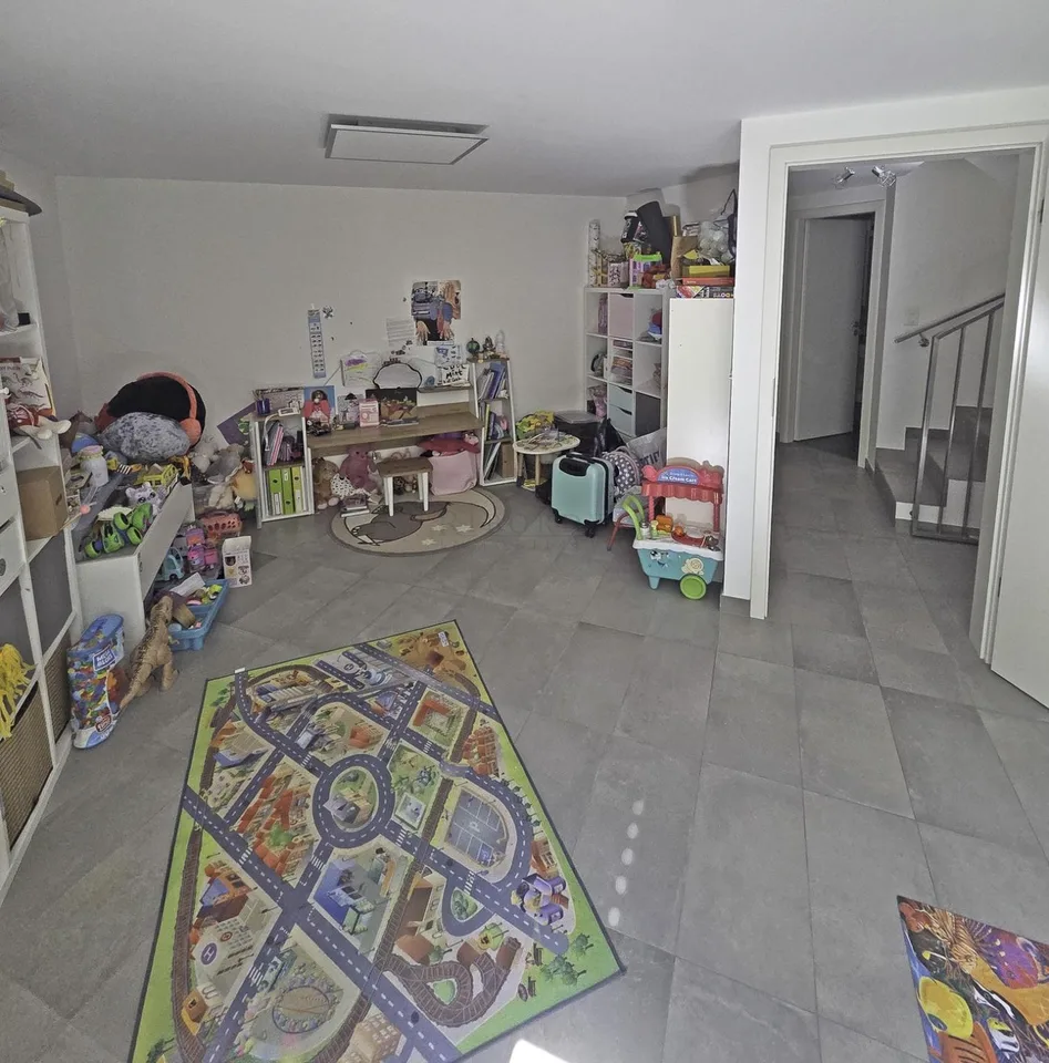 Plateau de Pinchat, superbe villa mitoyenne contemporaine idéalement située