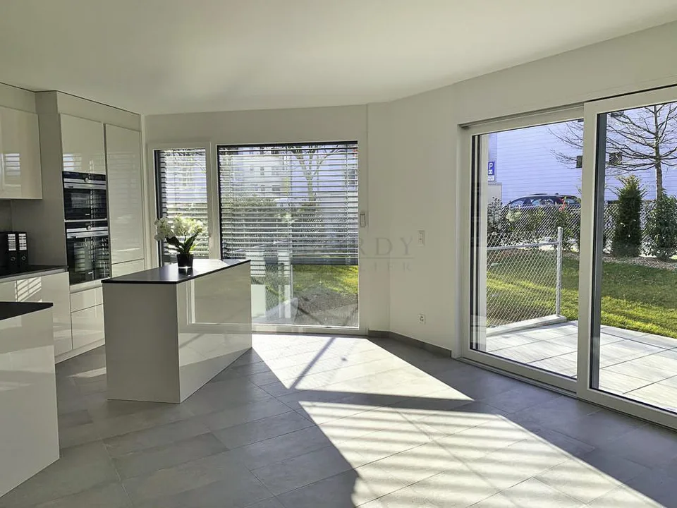 Plateau de Pinchat, superbe villa mitoyenne contemporaine idéalement située