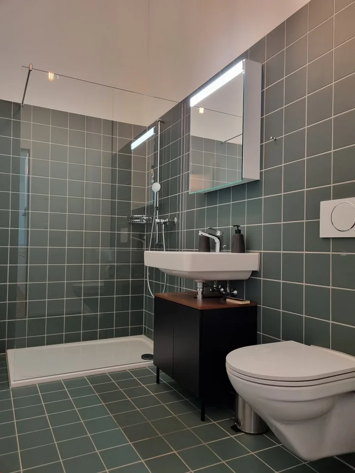 Moderne, stilvoll möblierte 4.5-Zimmerwohnung mit hochwertiger Ausstattung