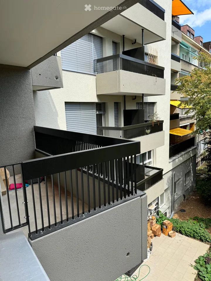 Appartement moderne 2.5 pièces dans un immeuble neuf sur la Rheinfelderstrasse à Bâle
