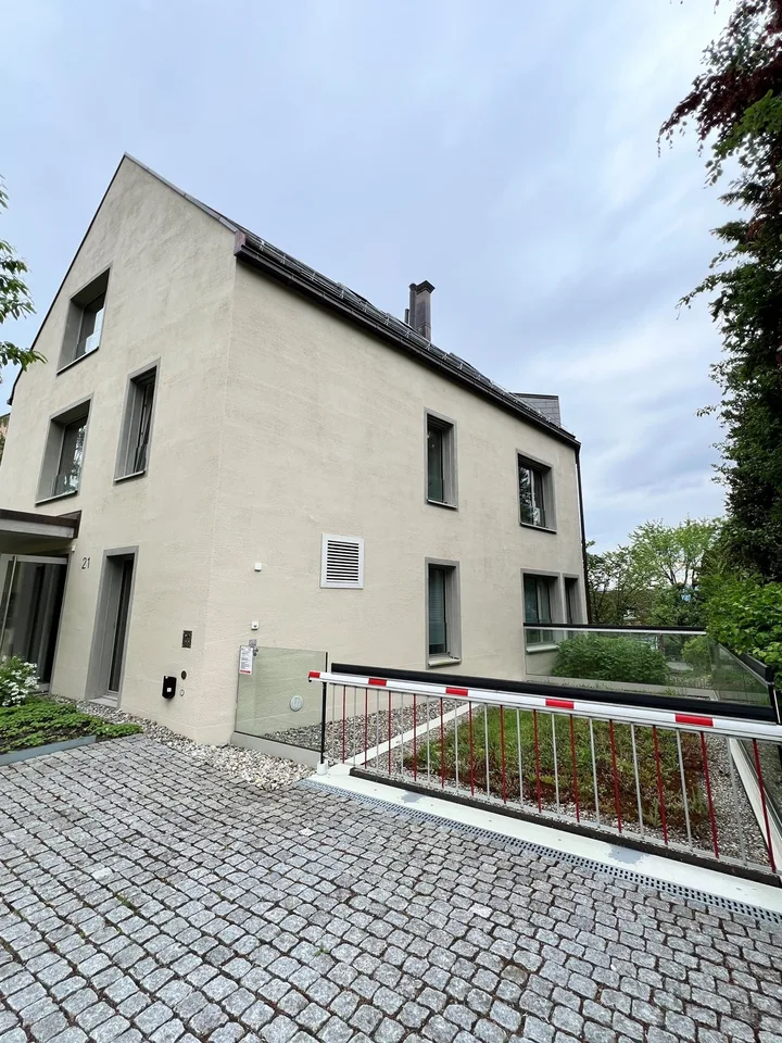 Attractive apartment with garden seating in Zürich-Hottingen