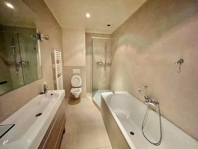 Majestic Character Villa in Jussy – 11 Rooms, 350 m²