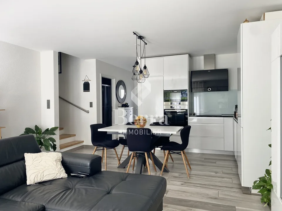 Semi-detached villa with 4.5 rooms