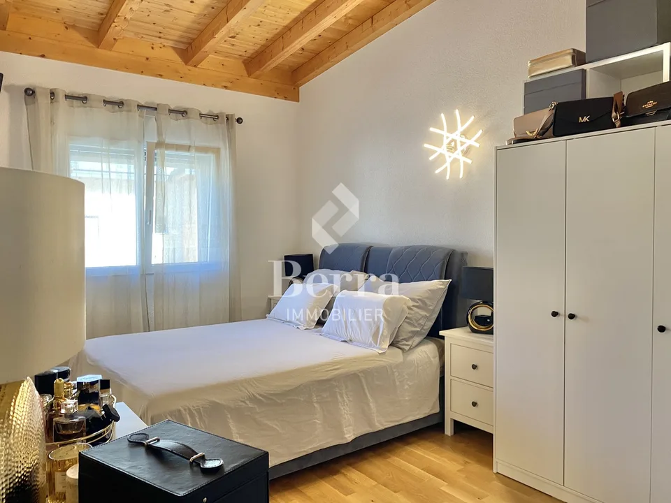 Semi-detached villa with 4.5 rooms