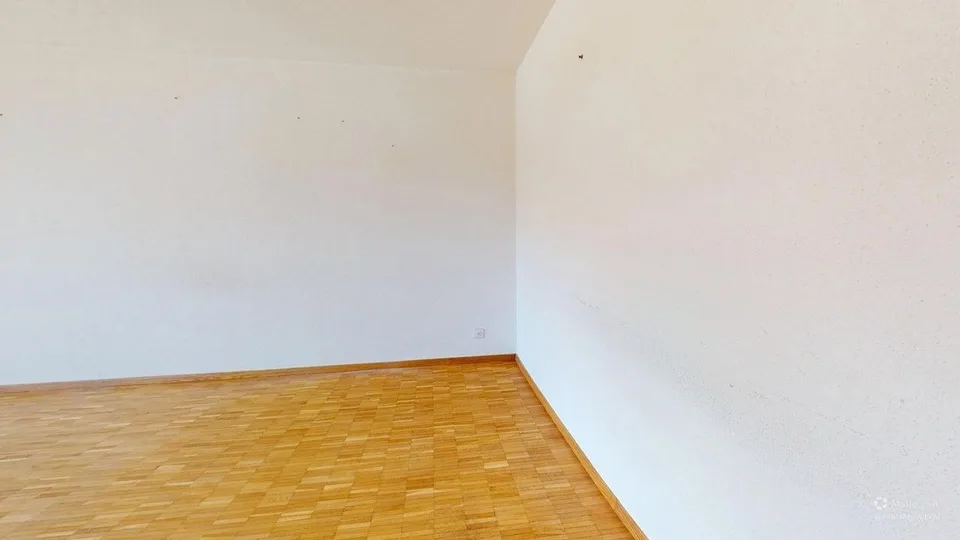 Zentrale 3-Zimmer-Wohnung in Uster (Befristung bis 30.09.2027)