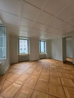Charmante 3-Zimmer-Altbauwohnung an der Burgstrasse in Glarus