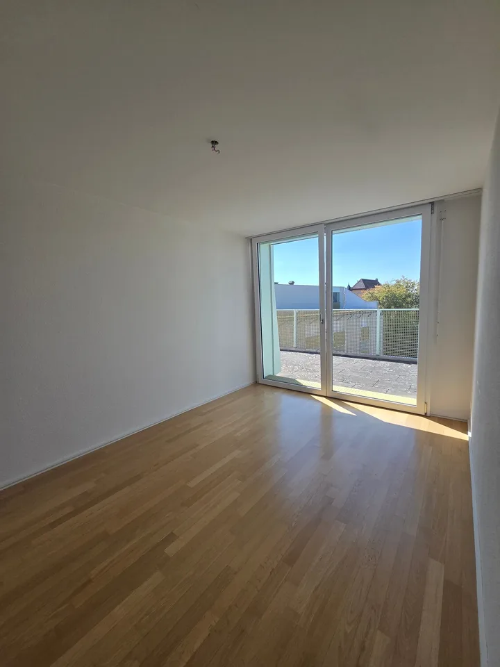 Appartement mansardé moderne de 3,5 pièces avec norme Minergie à Bülach