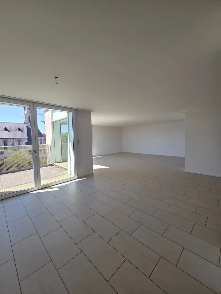 Appartement mansardé moderne de 3,5 pièces avec norme Minergie à Bülach