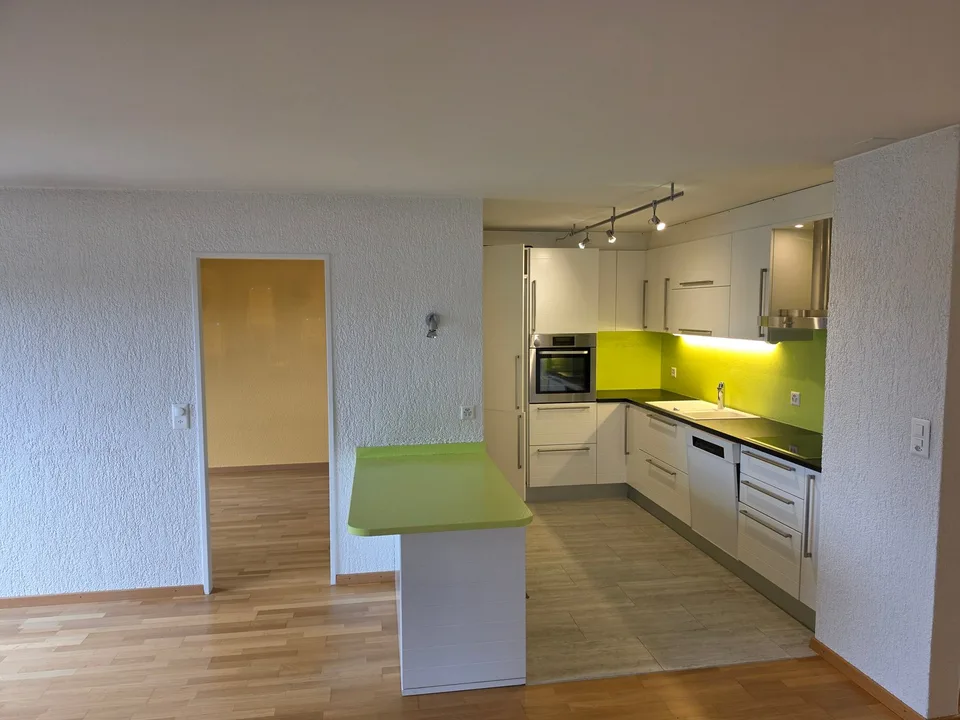 Bel appartement de 4,5 pièces en mansarde à Gossau - situé dans un endroit calme et central