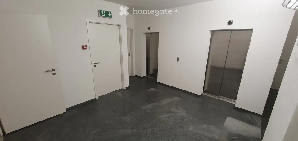 Repräsentatives Gebäude - Einzelbüro mit Parkplatz