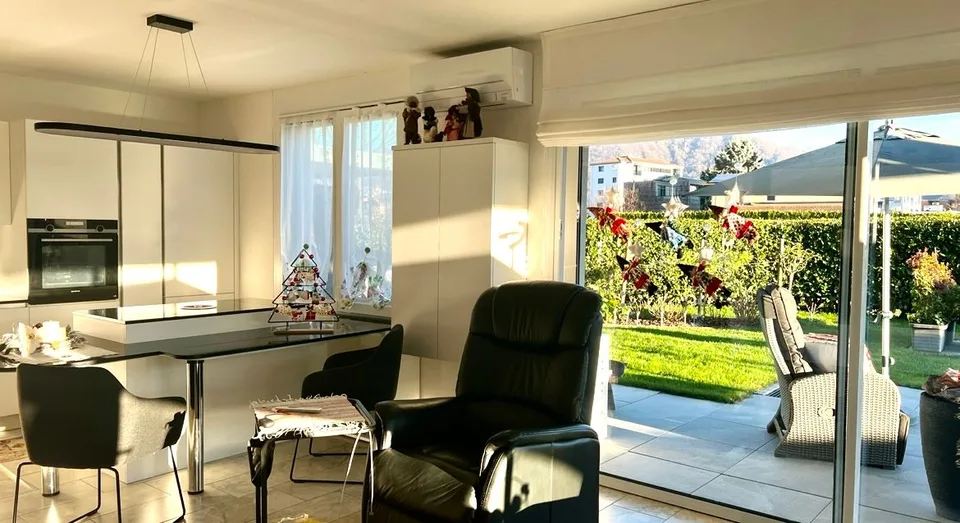 Appartamento 3,5 locali con ampia terrazza e giardino