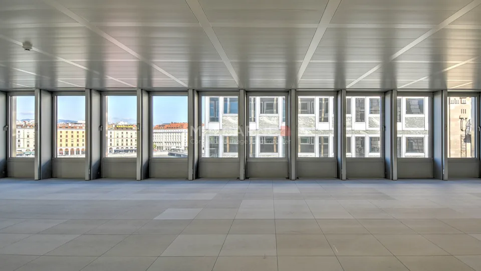 Bureaux d'exception de 804 m² avec vue sur la Rade - Rue du Rhône
