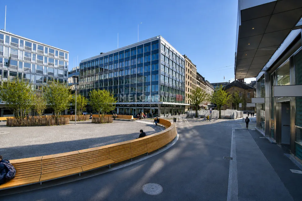 Bureaux d'exception de 804 m² avec vue sur la Rade - Rue du Rhône