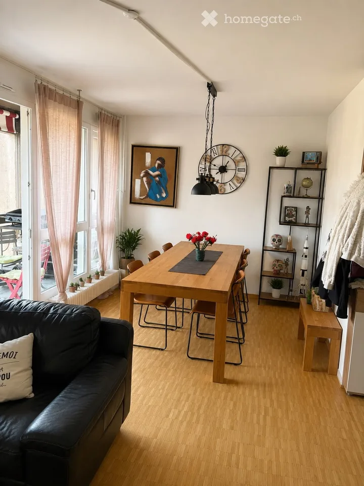 Grand appartement de 7 pièces avec balcon à Meyrin