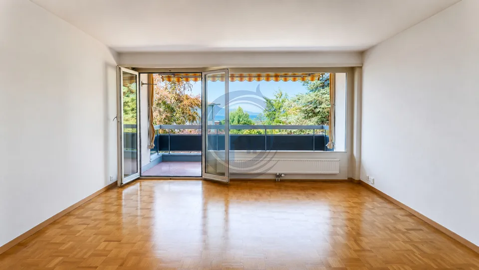 Bello appartamento angolare di 4.5 locali con balcone