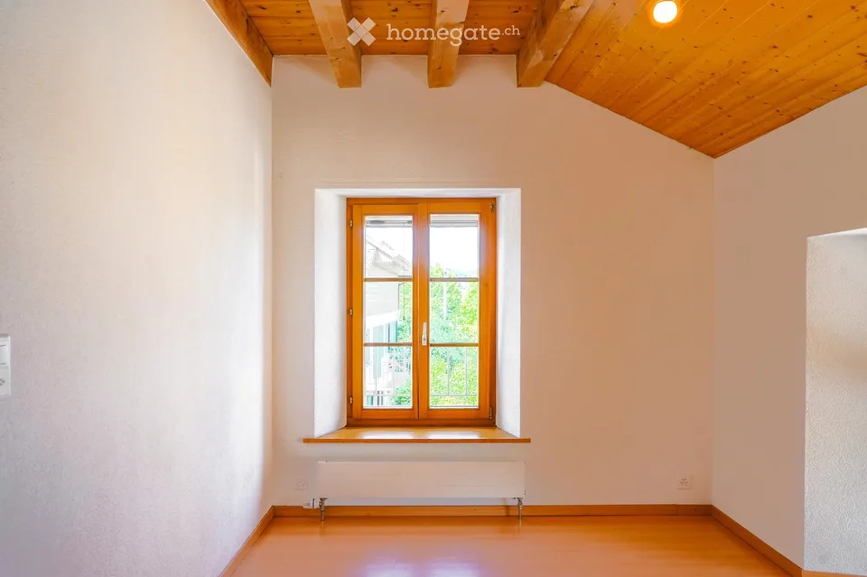 Schönes Apartment zur Miete in einem Dorfhaus in Yens