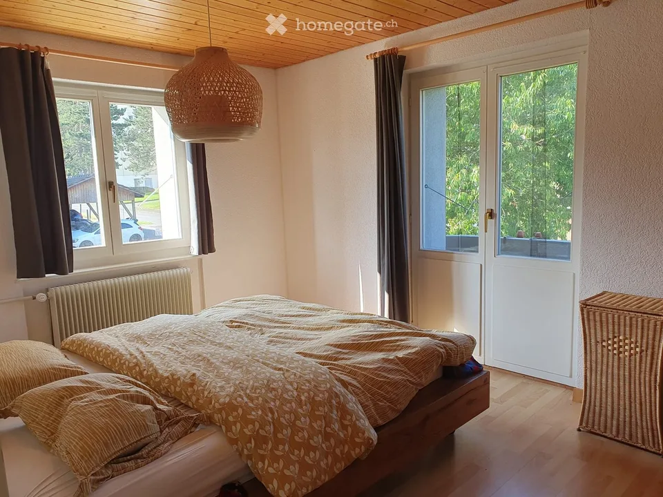 Schöne sonnige 3,5-Zimmer-Wohnung in Palézieux-Gare