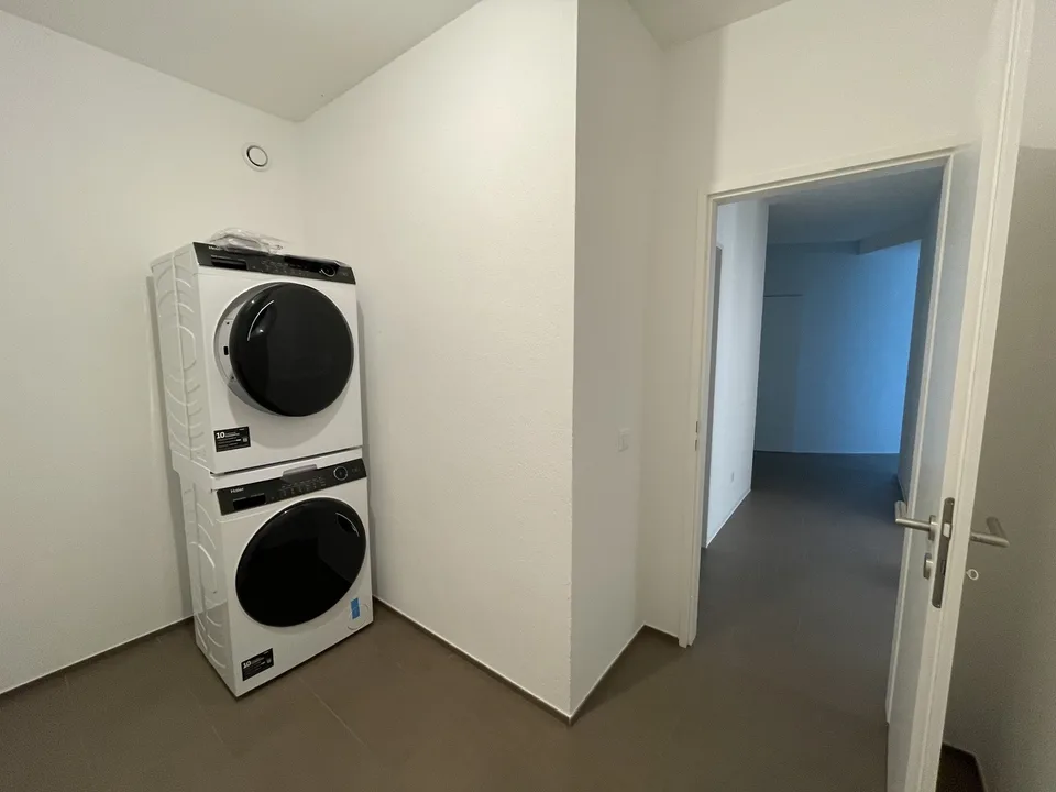 3.5 ROOMS completely RENOVATED with GARDEN