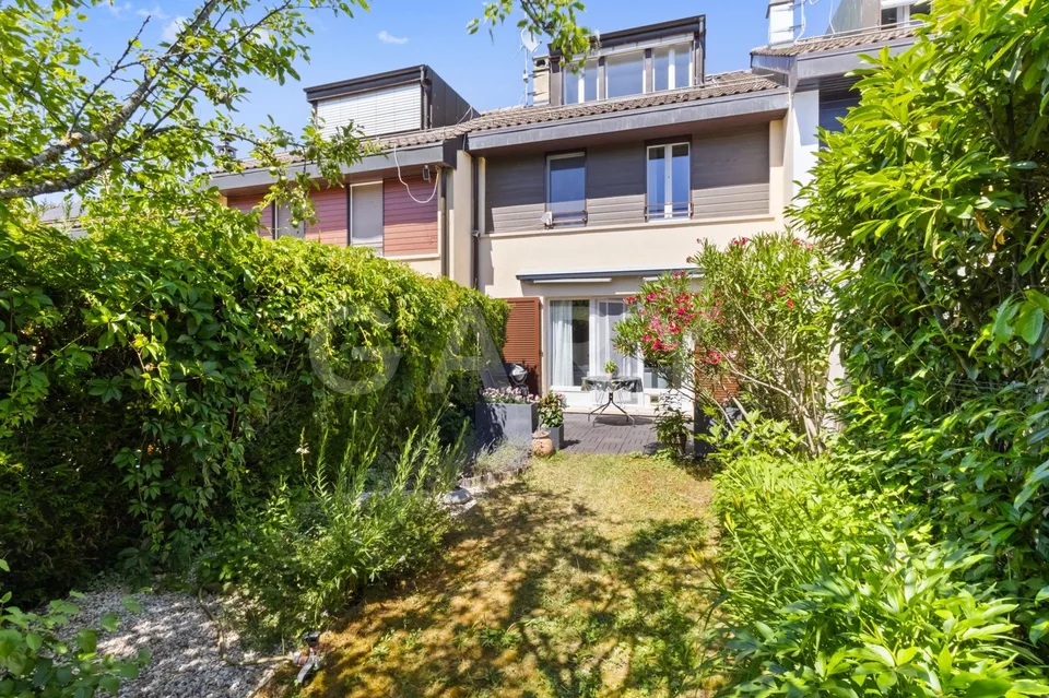 Familienvilla in einer privaten Residenz