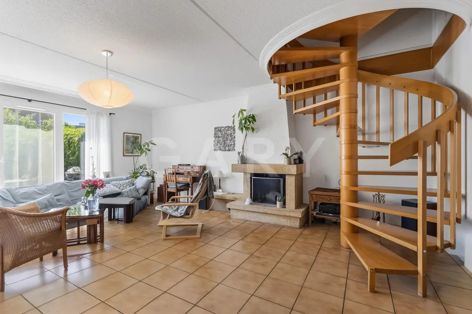 Familienvilla in einer privaten Residenz