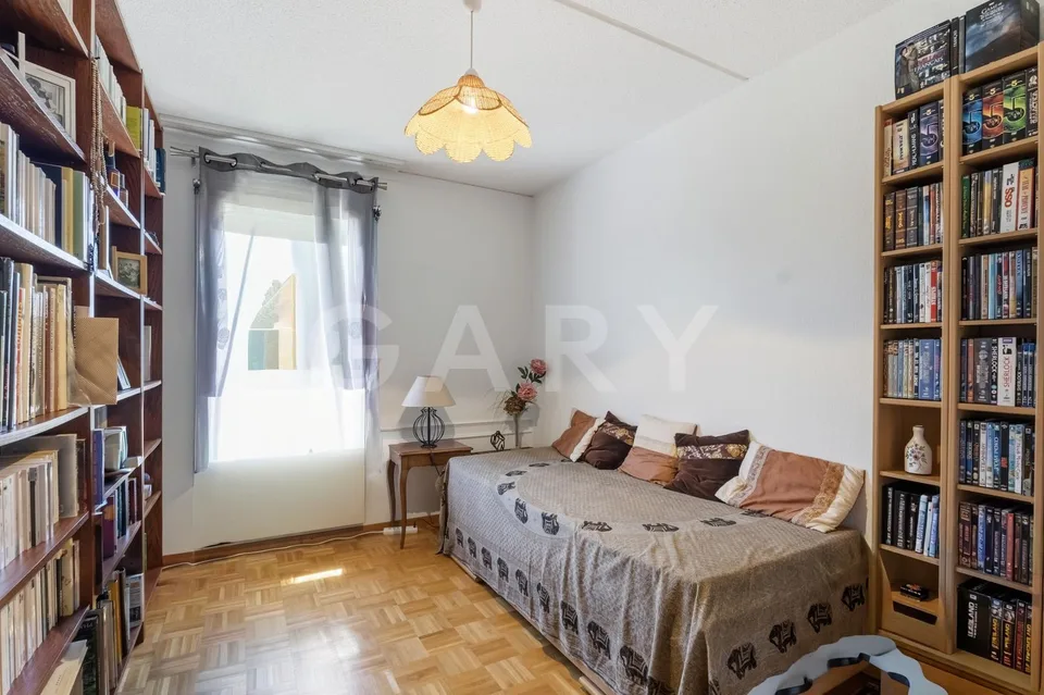 Familienvilla in einer privaten Residenz