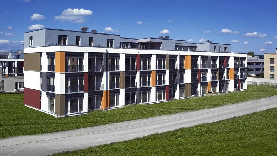 VIELSEITIG NUTZBARER BASTELRAUM IN STAUFEN