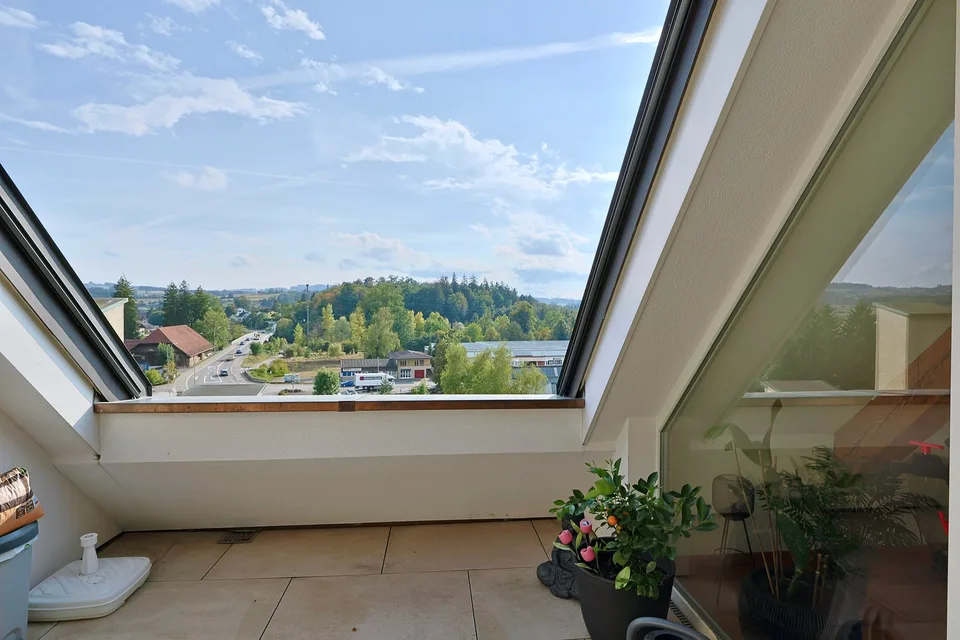 Charming 4.5-room maisonette apartment in Bürglen – available from October 2026