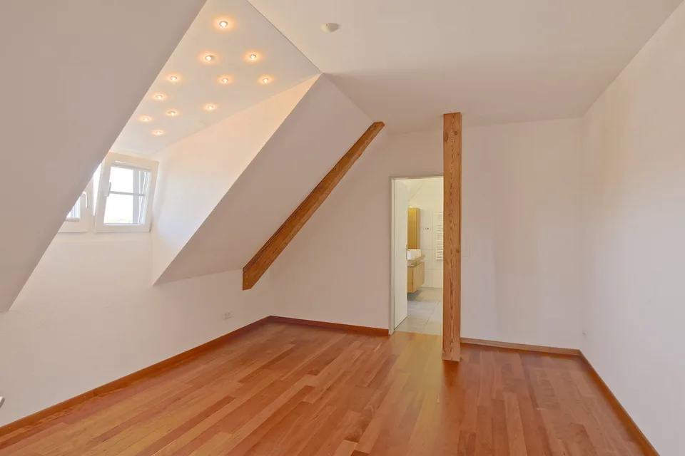 Charming 4.5-room maisonette apartment in Bürglen – available from October 2026