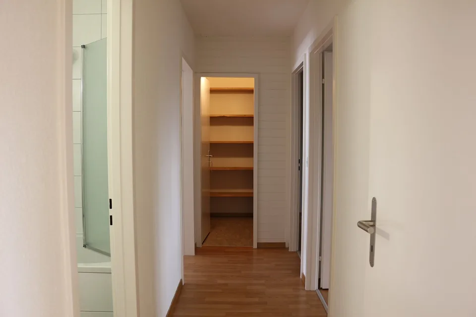 Appartamento di 4,5 locali luminoso al piano rialzato