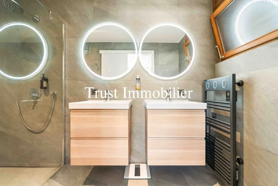 Attic apartment + Studio, 1 km from the center of Crans