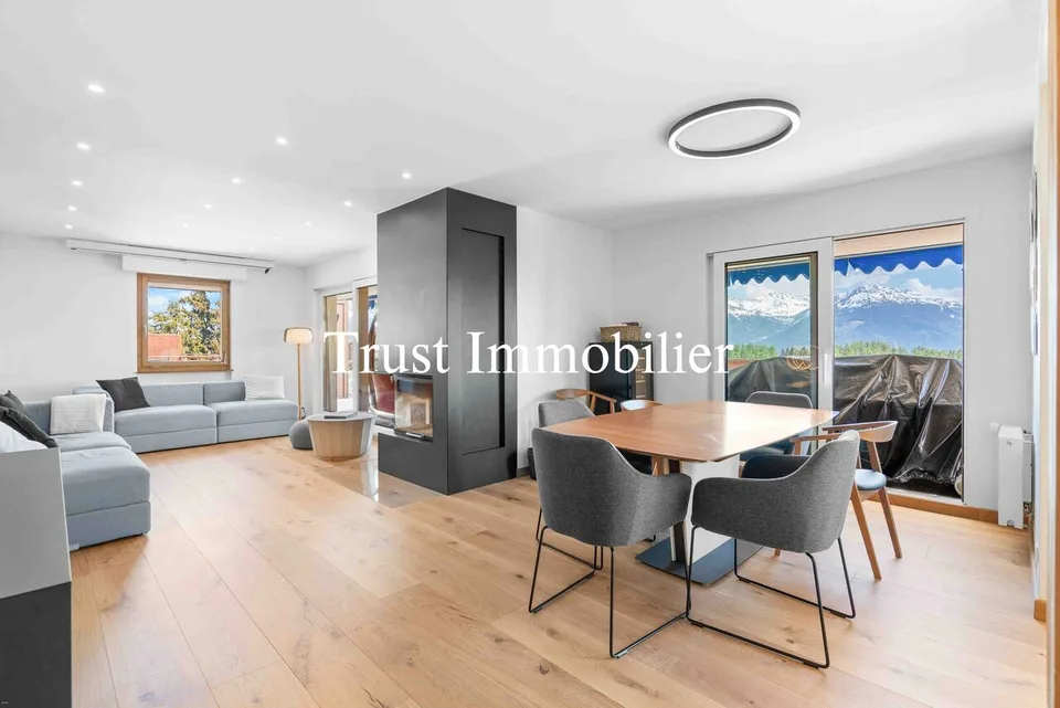 Appartement en attique + Studio, à 1km du centre de Crans