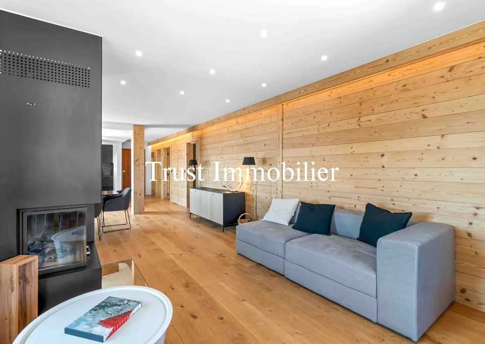 Attic apartment + Studio, 1 km from the center of Crans
