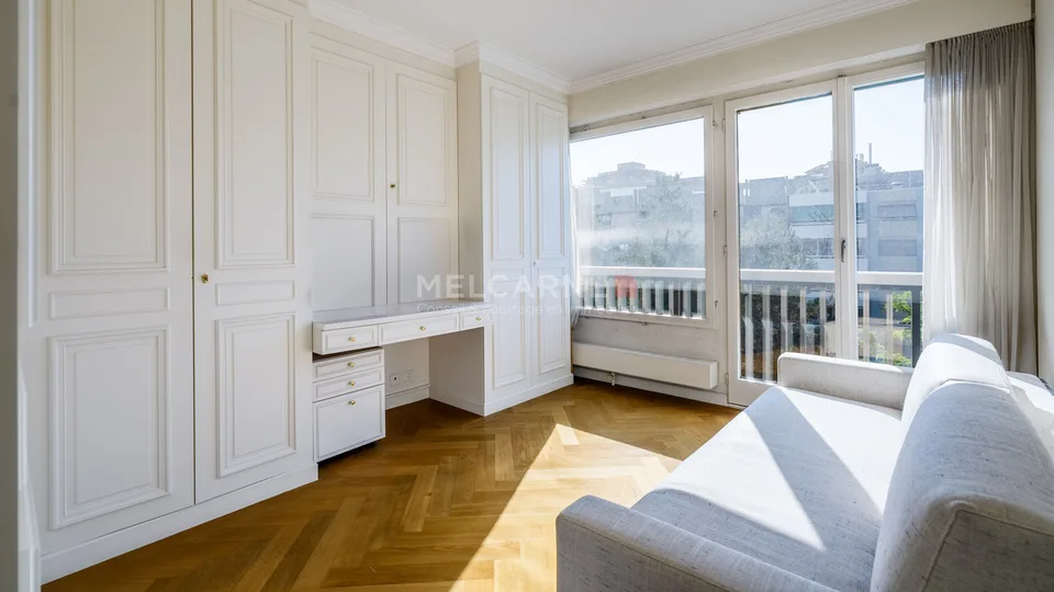 Exclusivité - Appartement 12 pièces en étage élevé