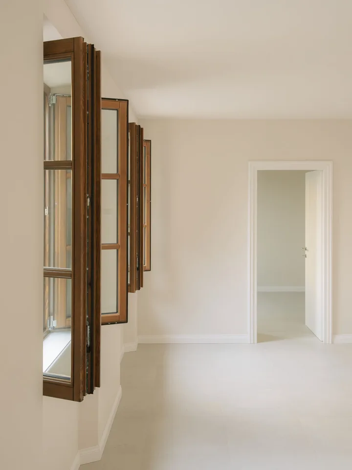 Elegantes 4.5-Zimmer-Wohnung in einer historischen, renovierten Villa