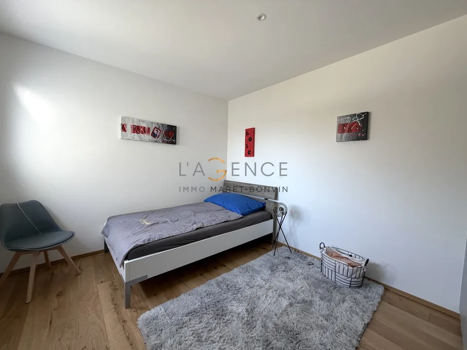 APPARTEMENT VON 4,5 ZIMMERN MIT GROSSER TERRASSE VON 21 M2