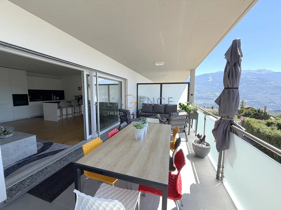 APPARTEMENT DE 4,5 PCES AVEC GRANDE TERRASSE DE 21 M2