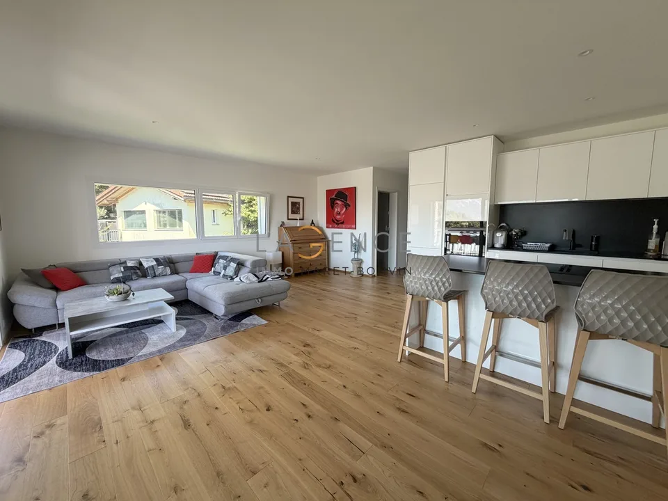 APPARTEMENT VON 4,5 ZIMMERN MIT GROSSER TERRASSE VON 21 M2