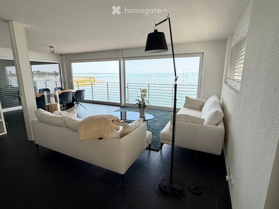 Wunderschöne 3.5-Zimmer-Wohnung direkt am See im Hafen Thal / Staad SG