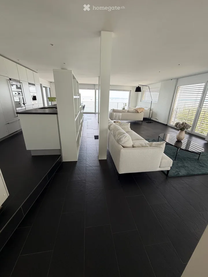 Wunderschöne 3.5-Zimmer-Wohnung direkt am See im Hafen Thal / Staad SG