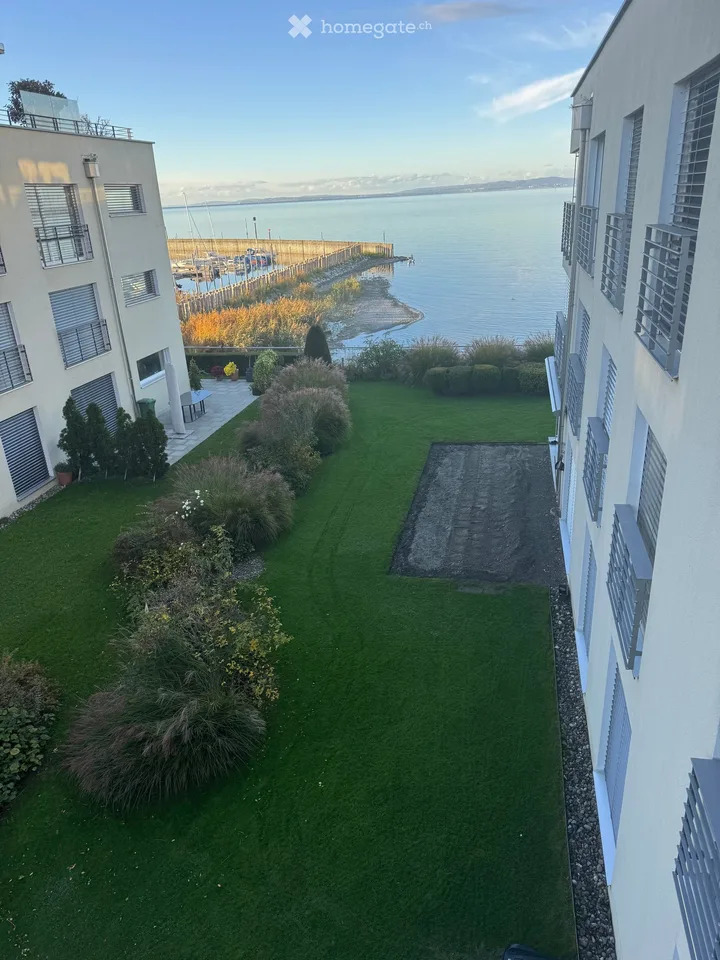 Moderne 3.5-Zimmer-Wohnung mit Seeblick im Hafen Thal / Staad SG