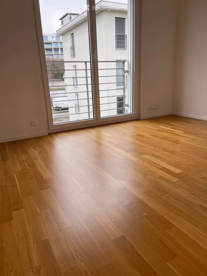 Moderne 3.5-Zimmer-Wohnung mit Seeblick im Hafen Thal / Staad SG