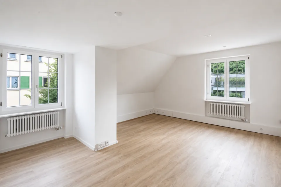Espace de bureau fraîchement rénové dans le quartier de Seefeld à Zurich