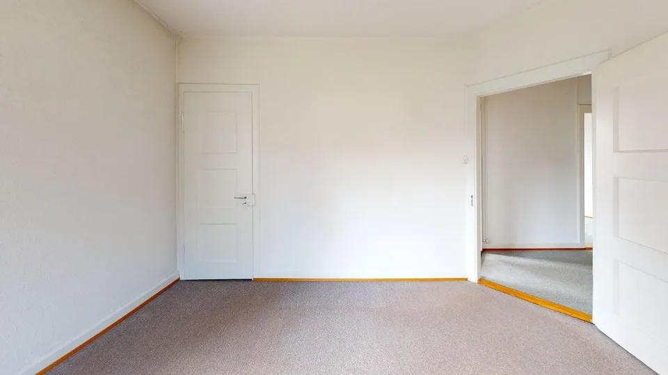 Zentral wohnen in Wipkingen Helle 4-Zimmer-Wohnung mit Balkon - Befristet bis 29.02.2028