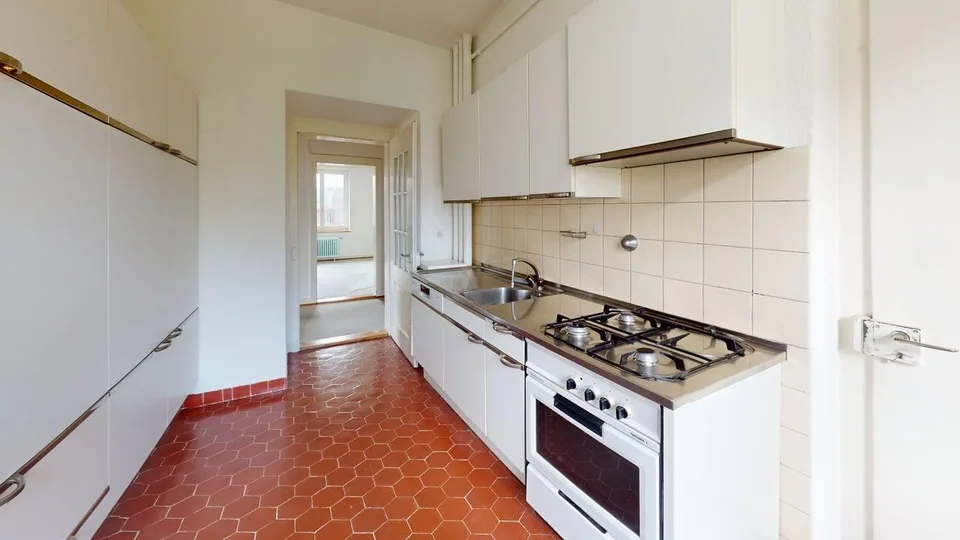 Zentral wohnen in Wipkingen Helle 4-Zimmer-Wohnung mit Balkon - Befristet bis 29.02.2028