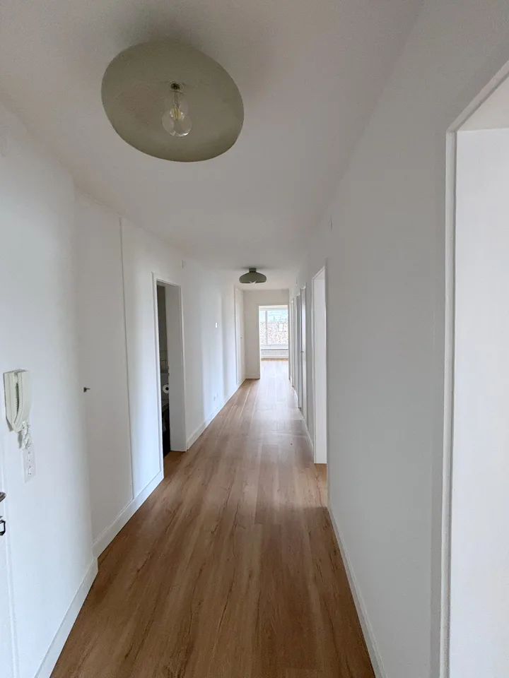 Arriver et se sentir bien – maison lumineuse avec vue sur le lac et les montagnes