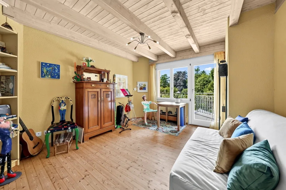 6.5-room row house in an attractive location with a lot of green space